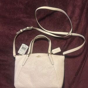 Coach pebble leather Kelsey purse